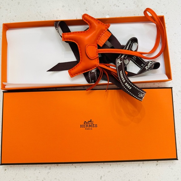 Hermes Rodeo - Picture 3 of 4